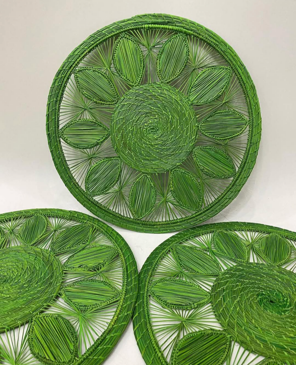 Leaf Medallion Handwoven Iraca Placemat
