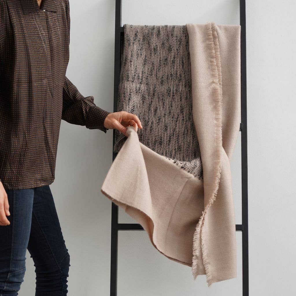 Wren Merino Throw: Brown