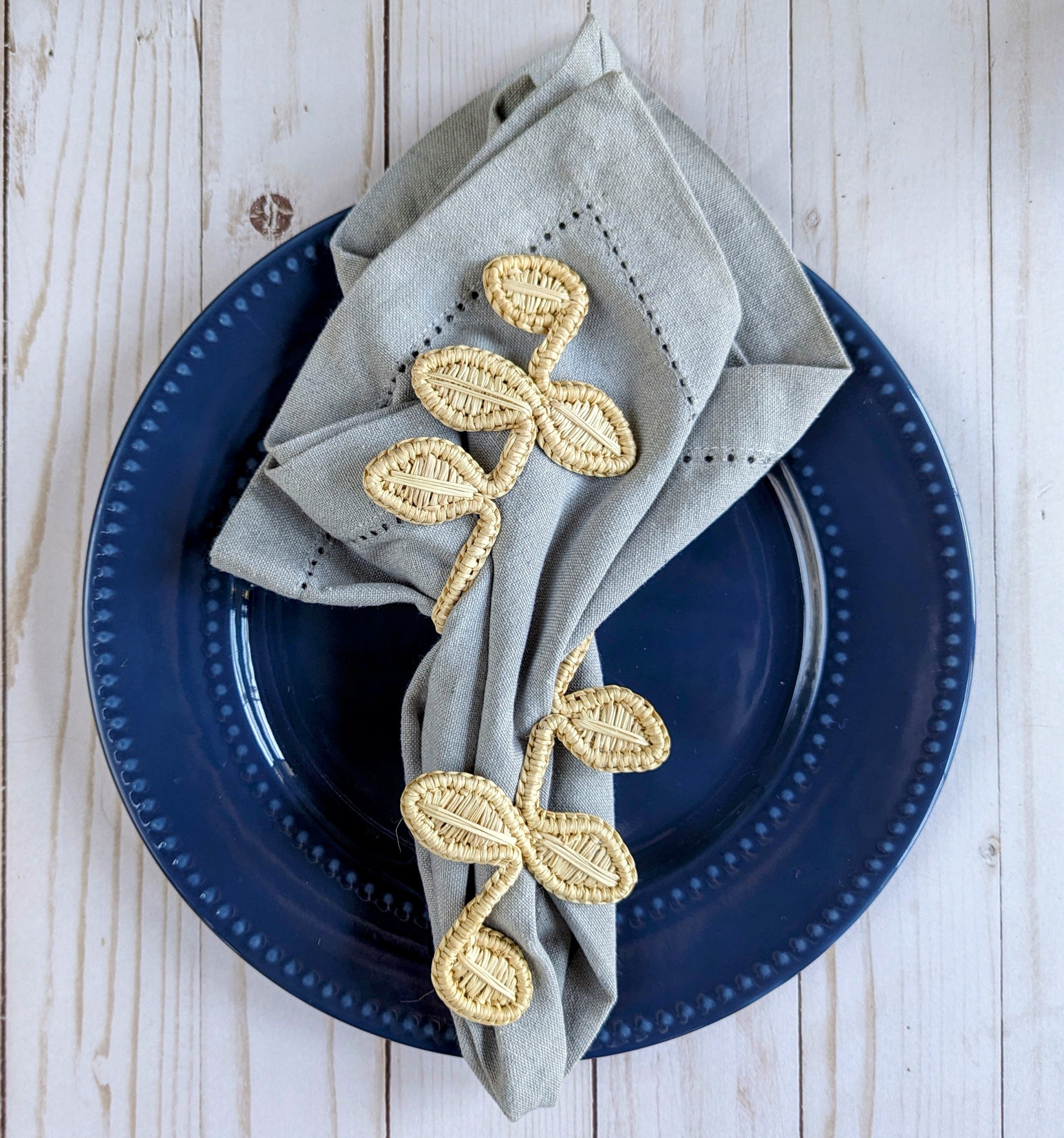 Vines Handwoven Iraca Napkin Ring