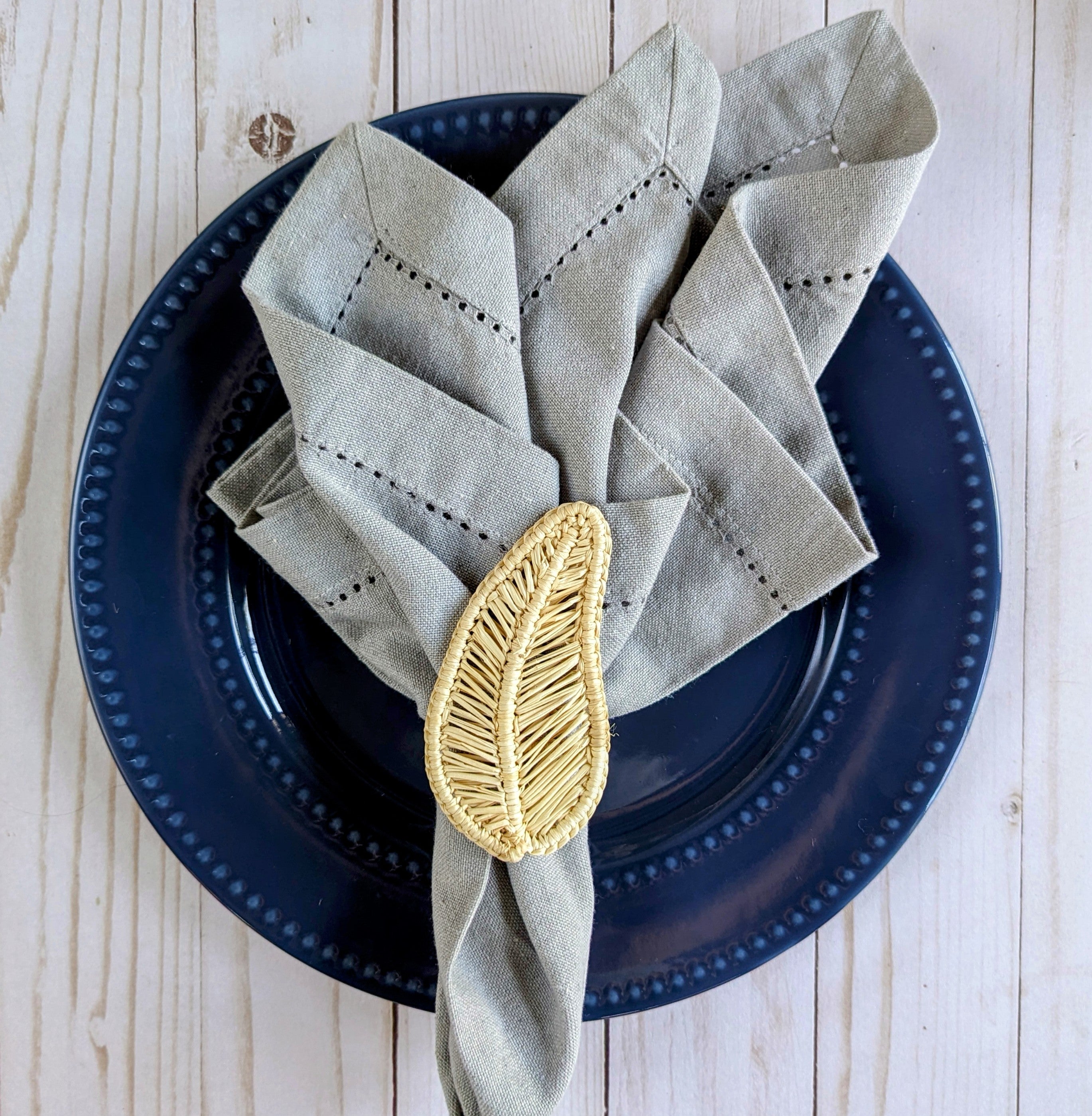 Leaf Handwoven Iraca Napkin Ring