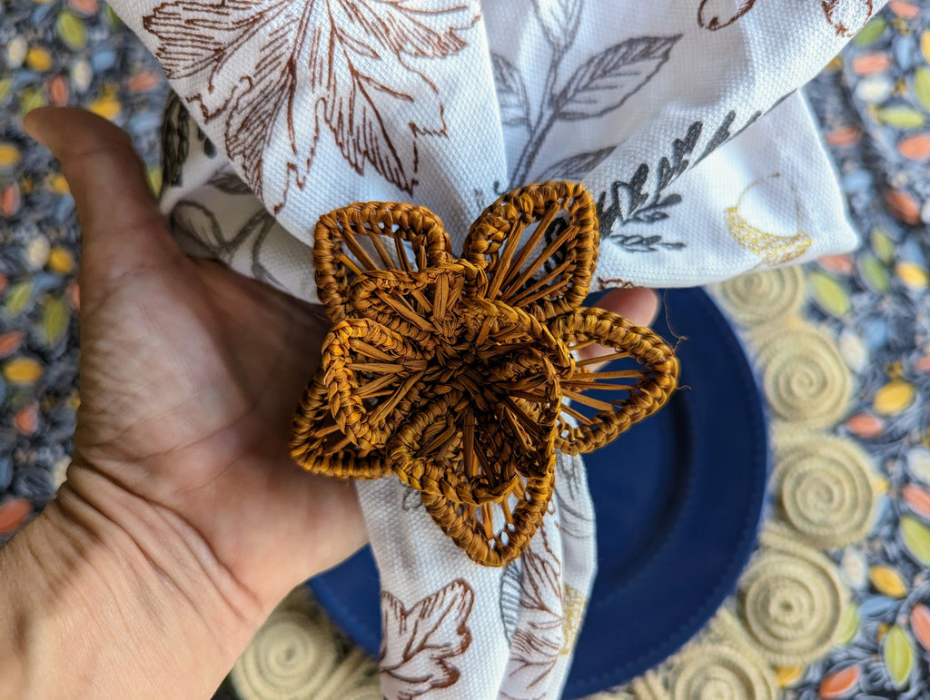 Star Flower Handwoven Iraca Napkin Ring