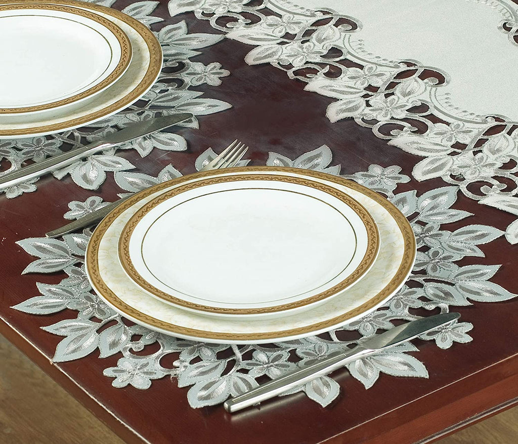 Round Linen Placemat Doilies - Set of 4