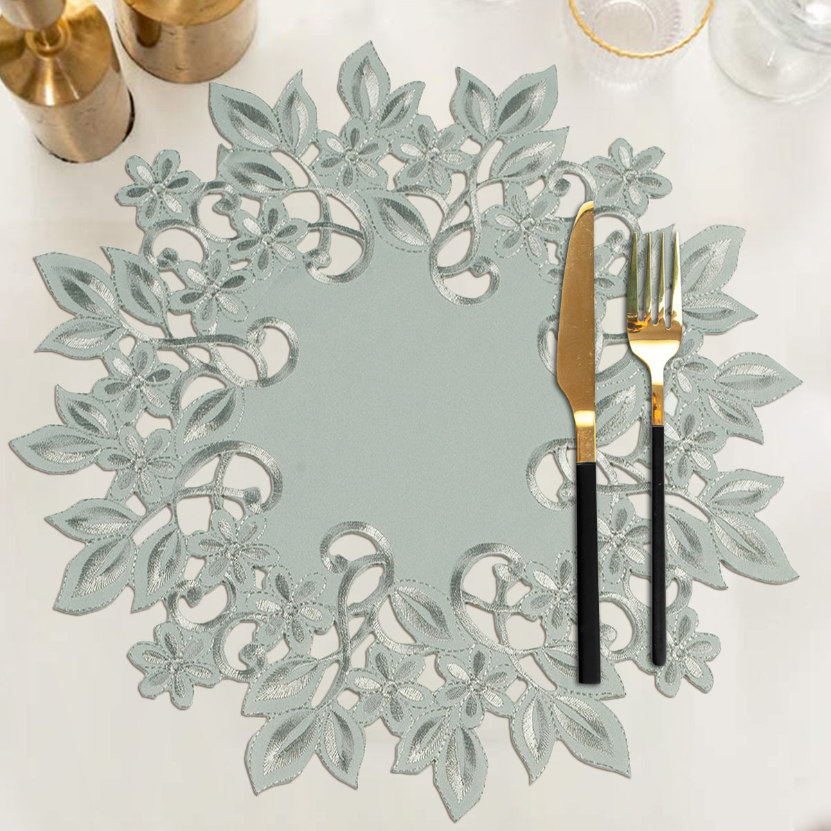 Round Linen Placemat Doilies - Set of 4