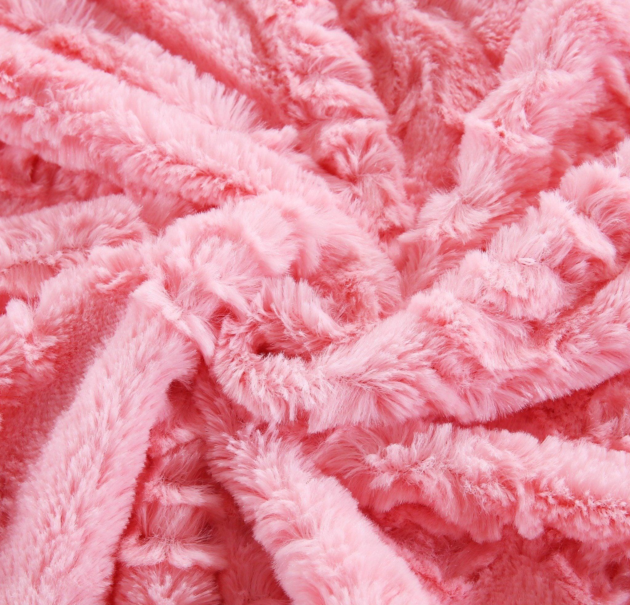 DaDa Bedding Luxury Blossom Pink Rose Buds Pink Sherpa Backside Faux Fur Throw Blanket (BL-171752)
